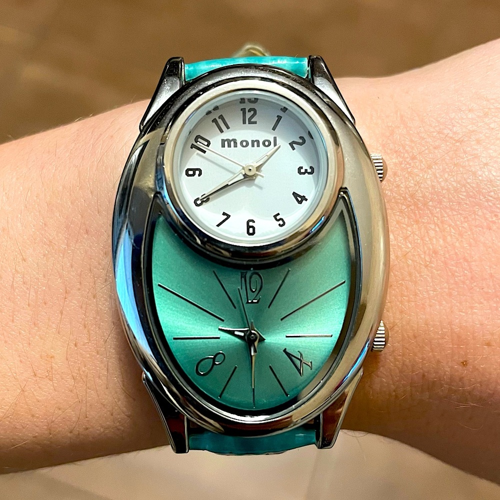 🎉3/$20 Women’s watch with Dual Timezone/Two Dial